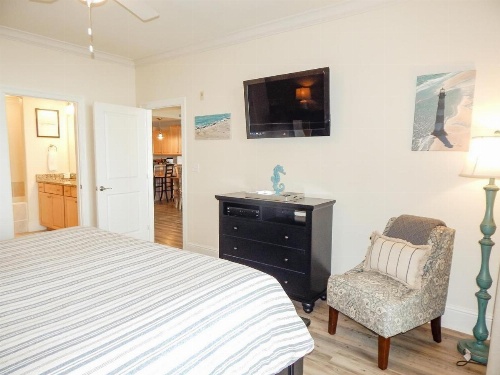 511 Holiday Isle image 13