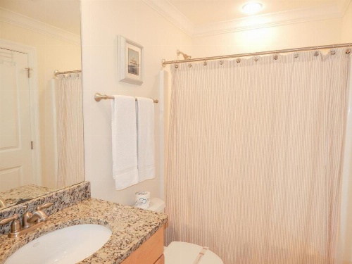 511 Holiday Isle image 18